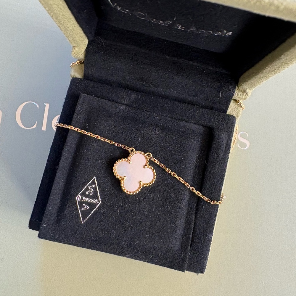 Van Cleef & Arpels Alhambra Necklace - Picture 4 of 8